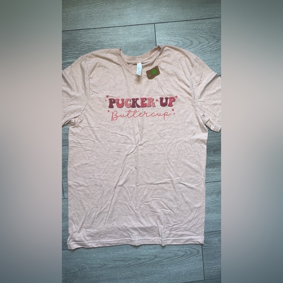 Bella Canvas Graphic Shirt Tshirt Womens Size Large Pucker Up Buttercup New/tags - Picture 1 of 3